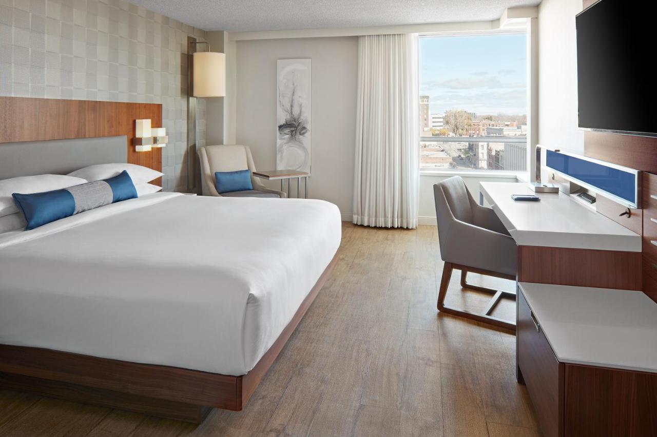 Delta Hotels By Marriott Trois Rivieres Conference Centre Екстериор снимка