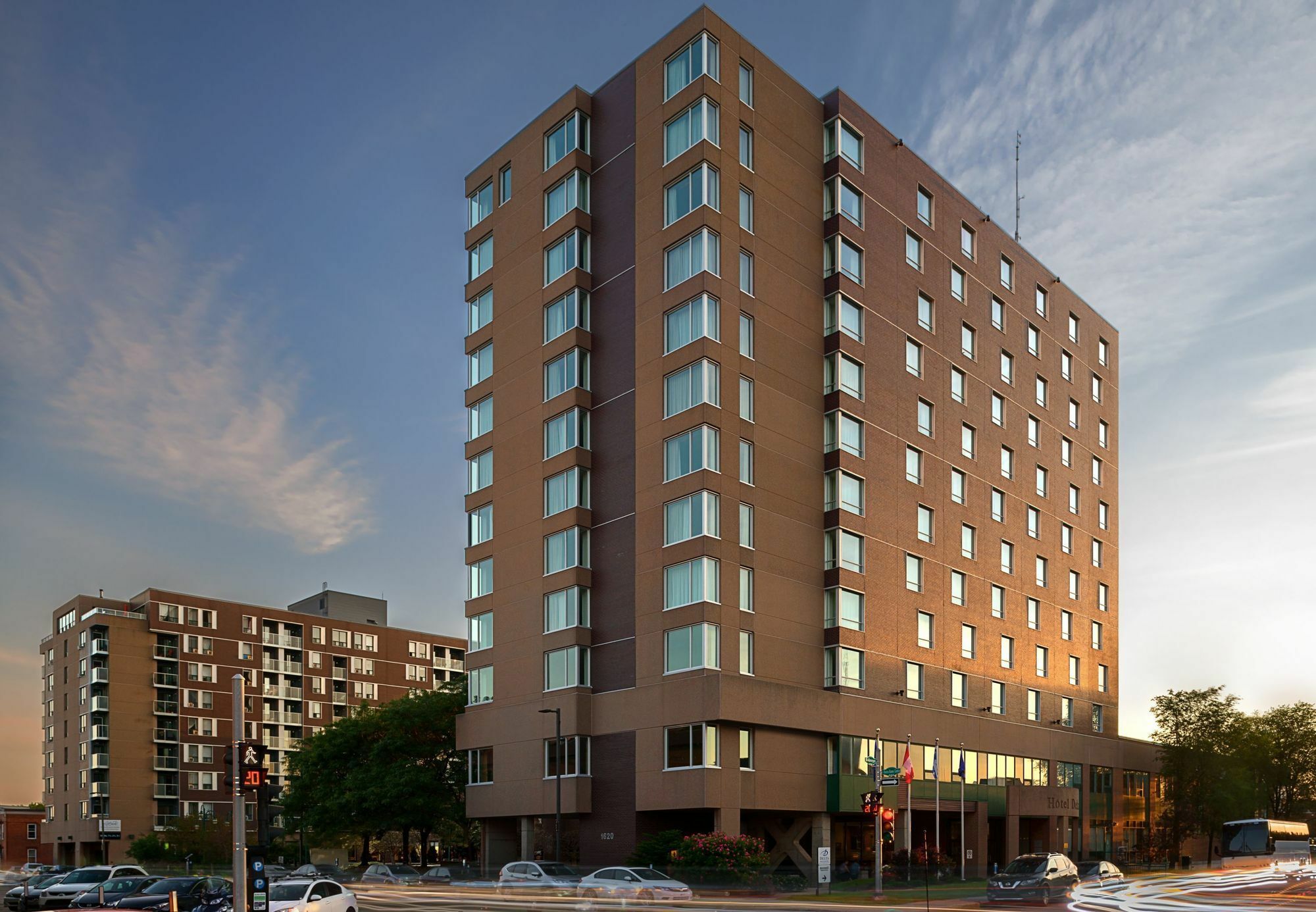 Delta Hotels By Marriott Trois Rivieres Conference Centre Екстериор снимка